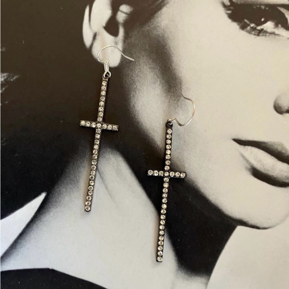 Cross & Rhinestones dangles - Picture 3 of 5